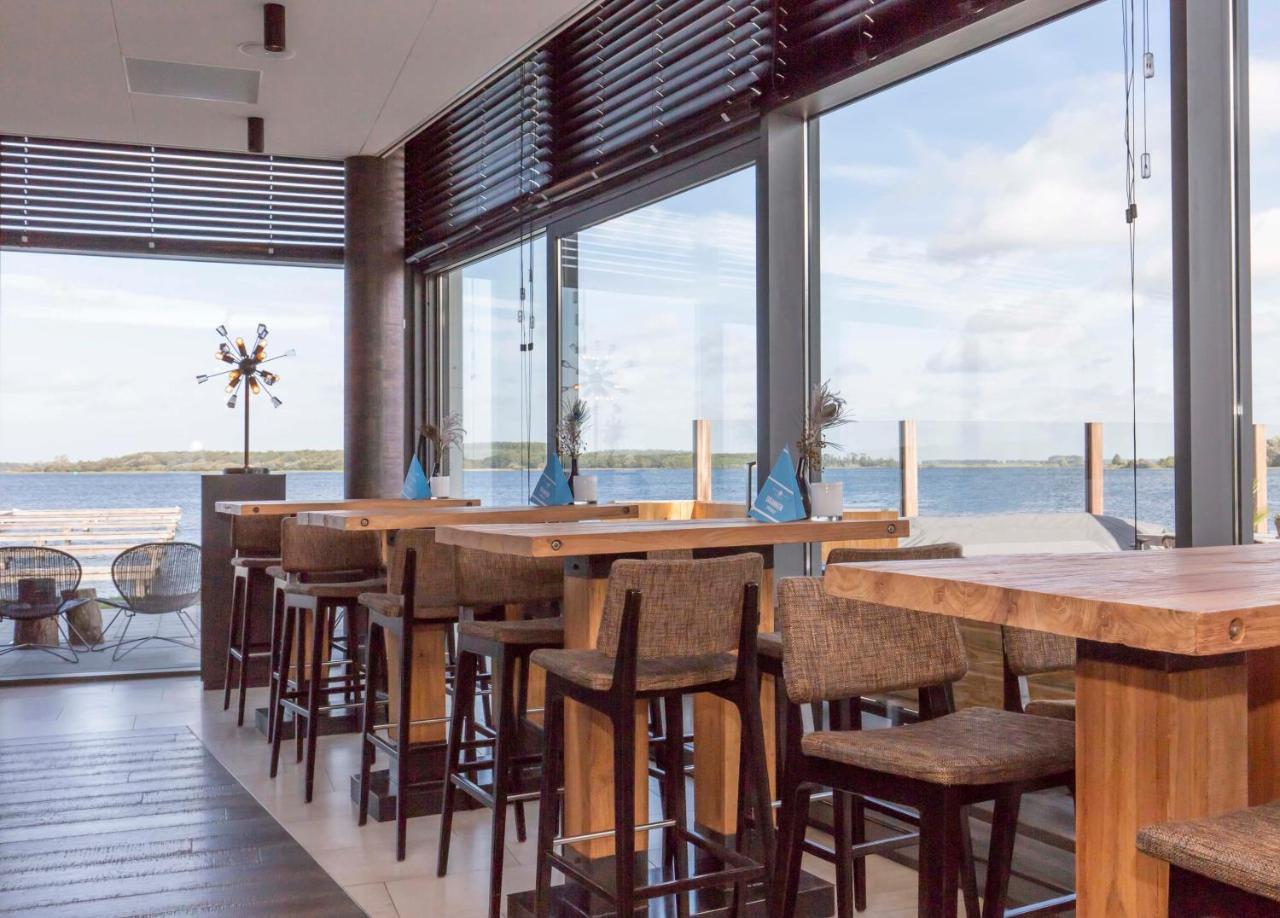 Fletcher Hotel-Restaurant Het Veerse Meer أرنيماودن المظهر الخارجي الصورة