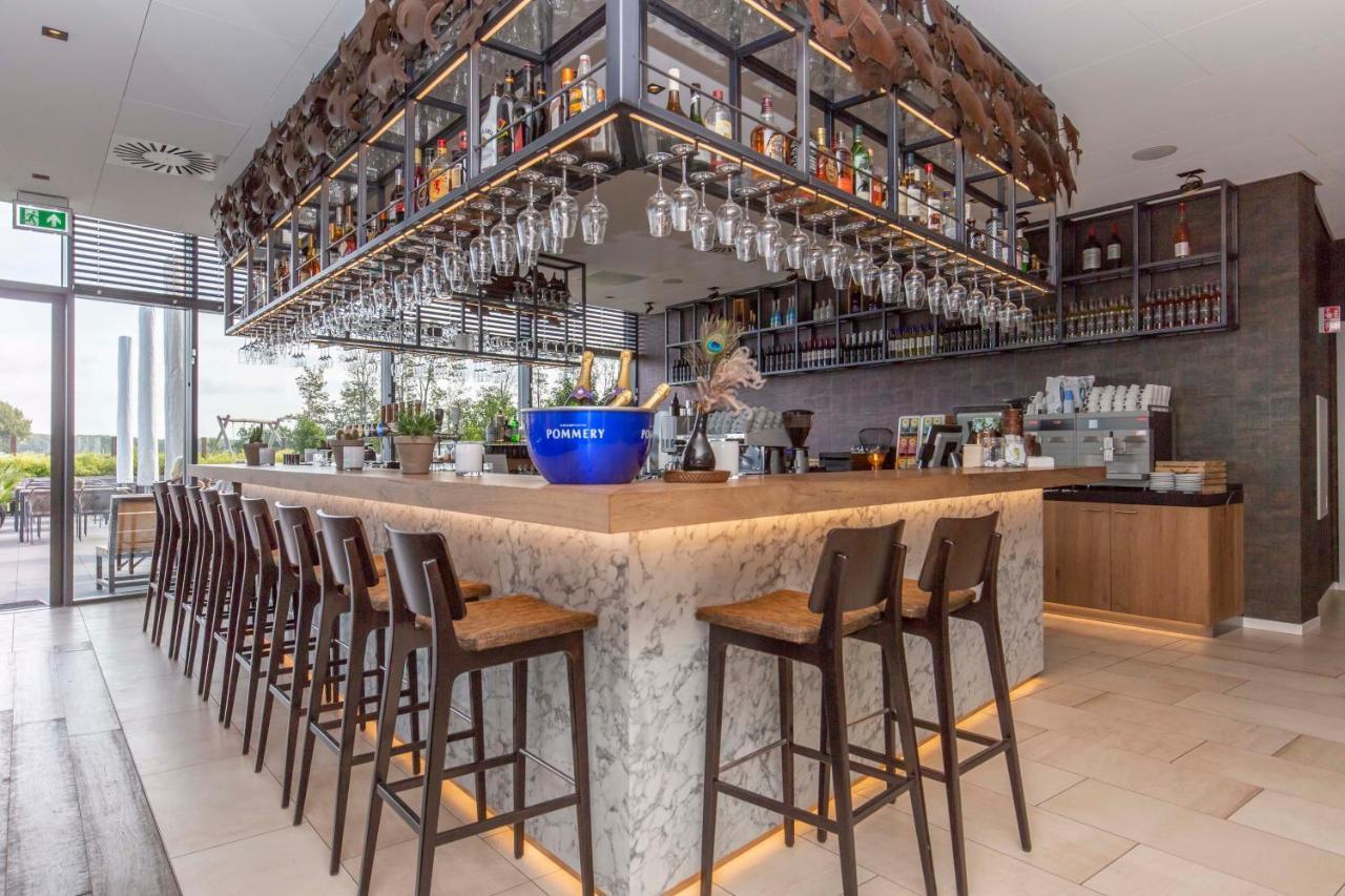 Fletcher Hotel-Restaurant Het Veerse Meer أرنيماودن المظهر الخارجي الصورة